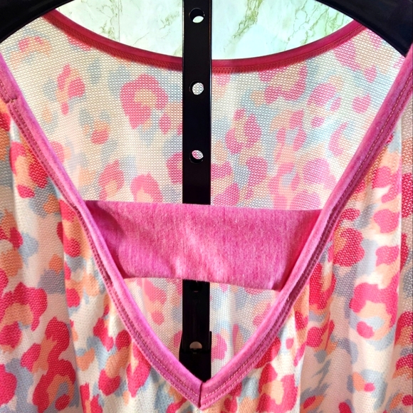 BiBI Leopard Print Lightweight Thermal Top - Picture 12 of 15